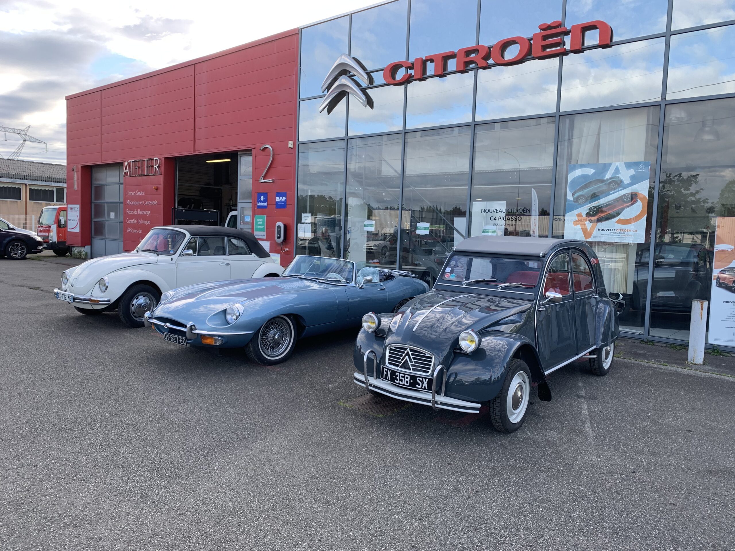 Restauration d&rsquo;une Coccinelle, Jaguar et 2CV