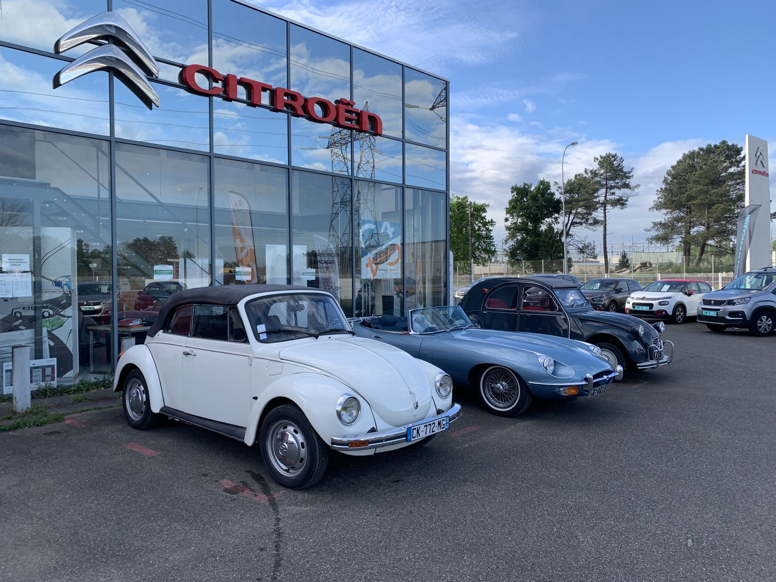 Restauration d&rsquo;une Coccinelle, Jaguar et 2CV