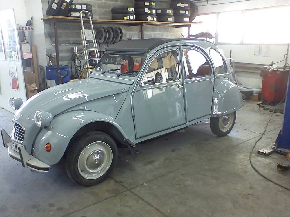 Restauration mehari et 2 cv a morcenx